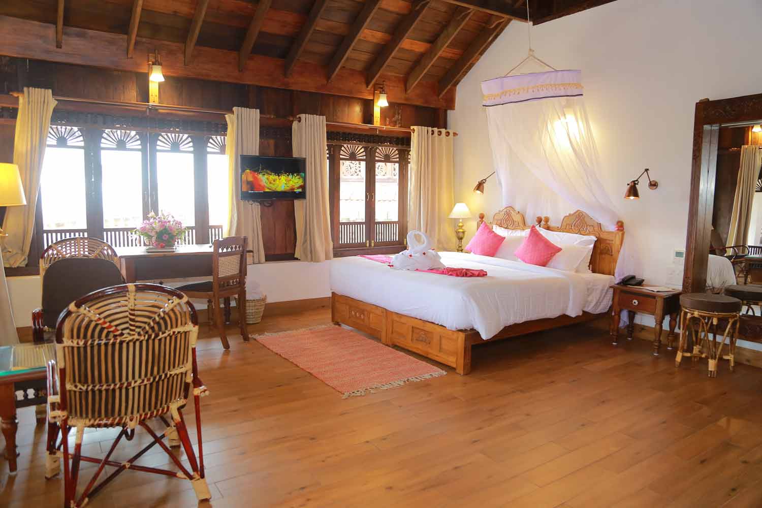 AyurSoma Ayurveda Royal Retreat Dhanwanthari Heritage Pool Villa with Treatment Room 